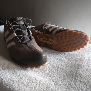 Adidas Daroga Chocolate Brown Leather Light Hiking Trail Shoes